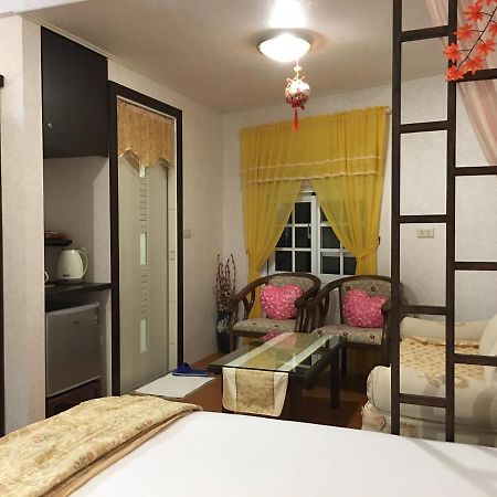 Chulu Wenxin Xiao Zhan Homestay Exterior photo